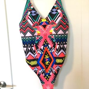 One piece swim suit